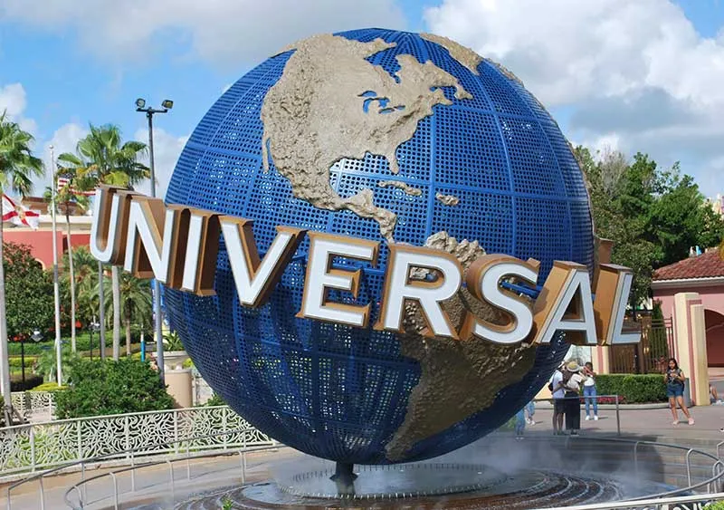 Universal Studios Hollywood entrance